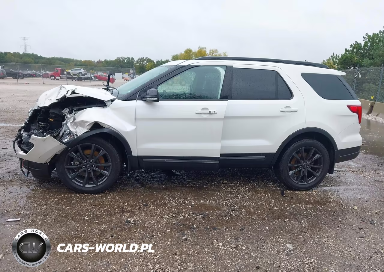 2018 Ford Explorer Xlt VIN:1FM5K8D86JGA12608 - 14
