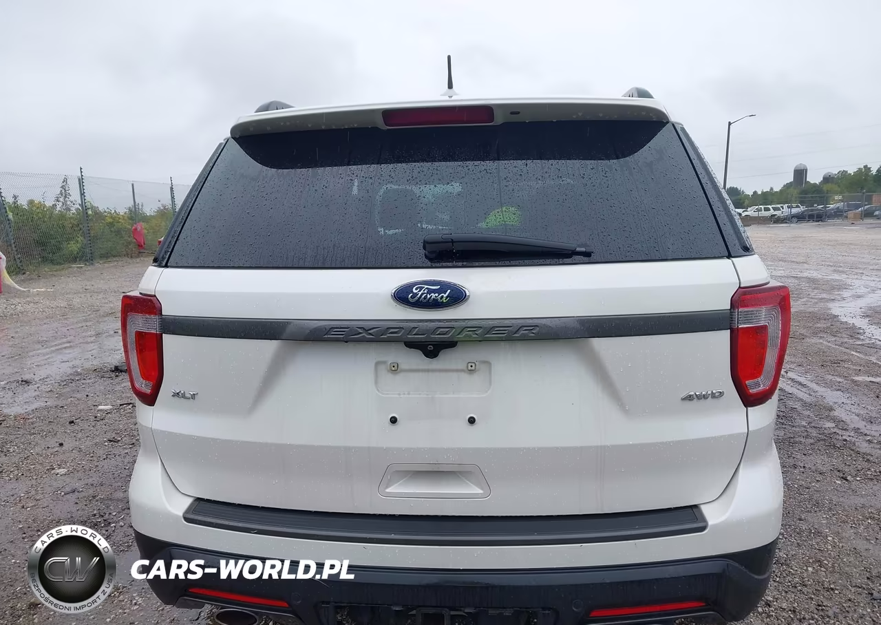 2018 Ford Explorer Xlt VIN:1FM5K8D86JGA12608 - 16