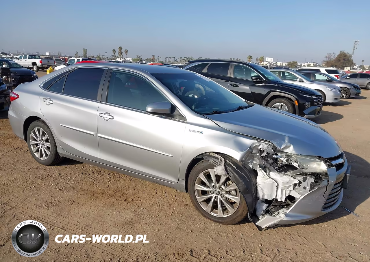 2015 Toyota Camry Hybrid Xle