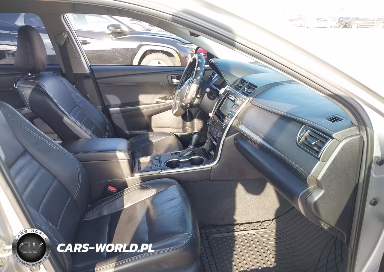 2015 Toyota Camry Hybrid Xle VIN:4T1BD1FK0FU167516 - 5