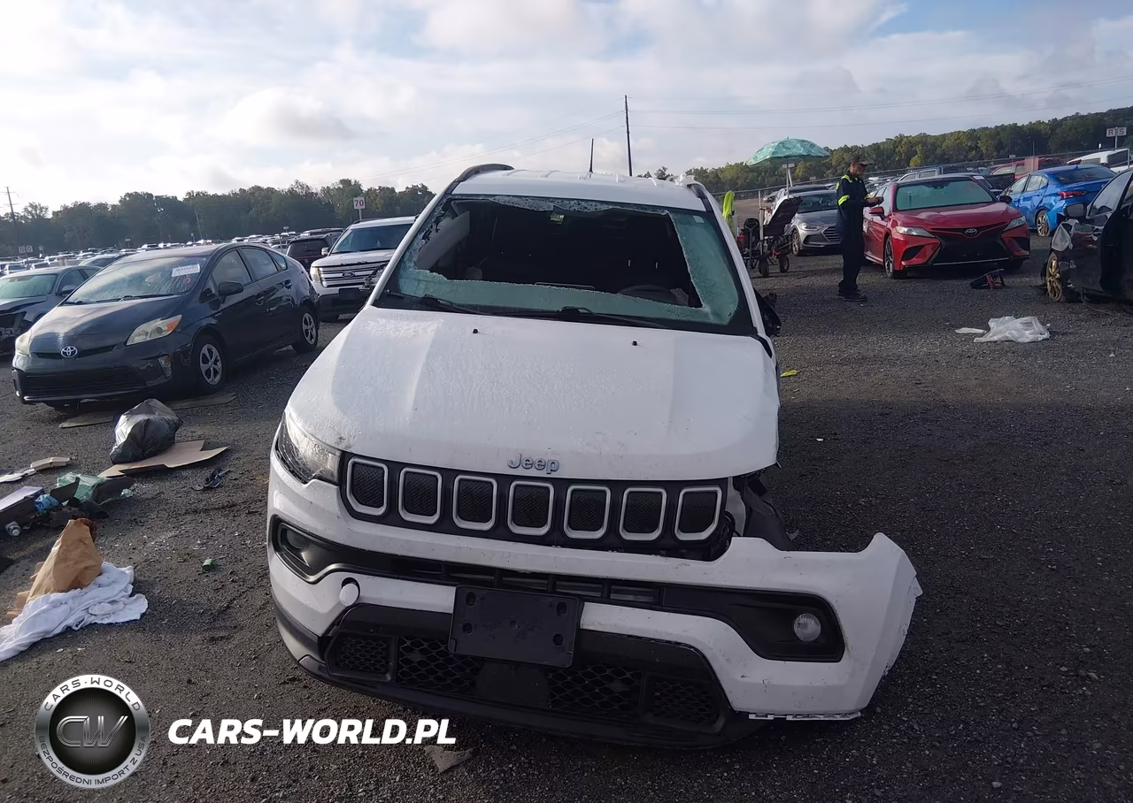 2022 Jeep Compass Latitude 4X4 VIN:3C4NJDBBXNT111027 - 12
