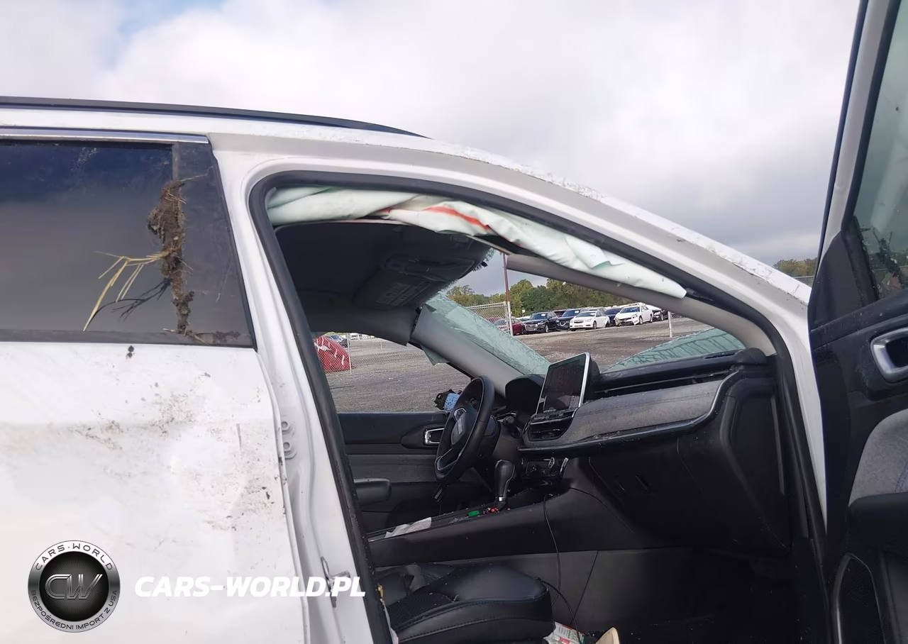 2022 Jeep Compass Latitude 4X4 VIN:3C4NJDBBXNT111027 - 5