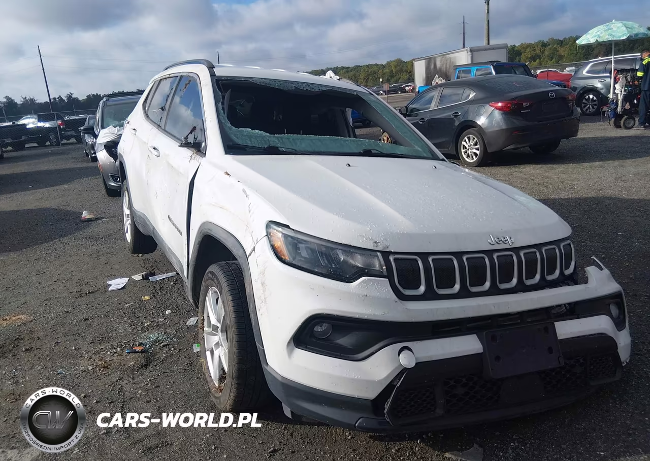 2022 Jeep Compass Latitude 4X4 VIN:3C4NJDBBXNT111027 - 6