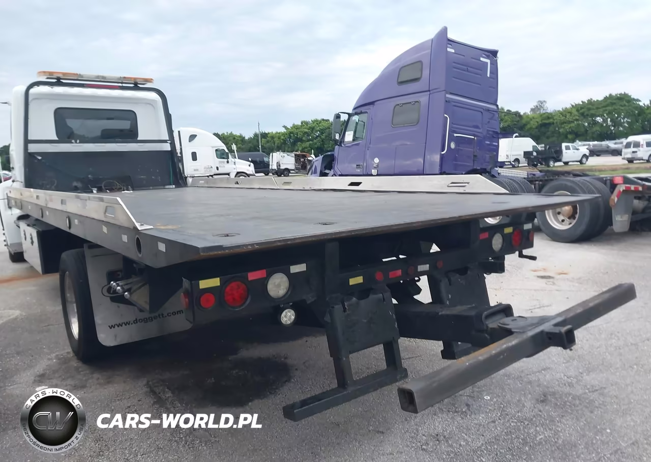 2010 Hino 258 VIN:5PVND8JPXA4S50733 - 3
