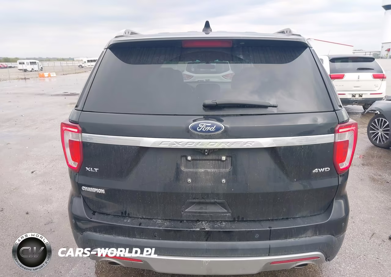 2017 Ford Explorer Xlt VIN:1FM5K8D89HGC79641 - 16