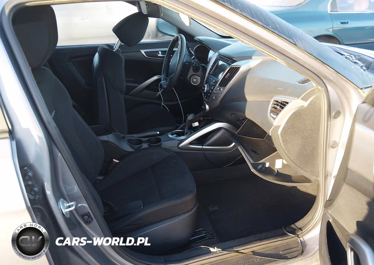 2016 Hyundai Veloster VIN:KMHTC6AD3GU262702 - 5