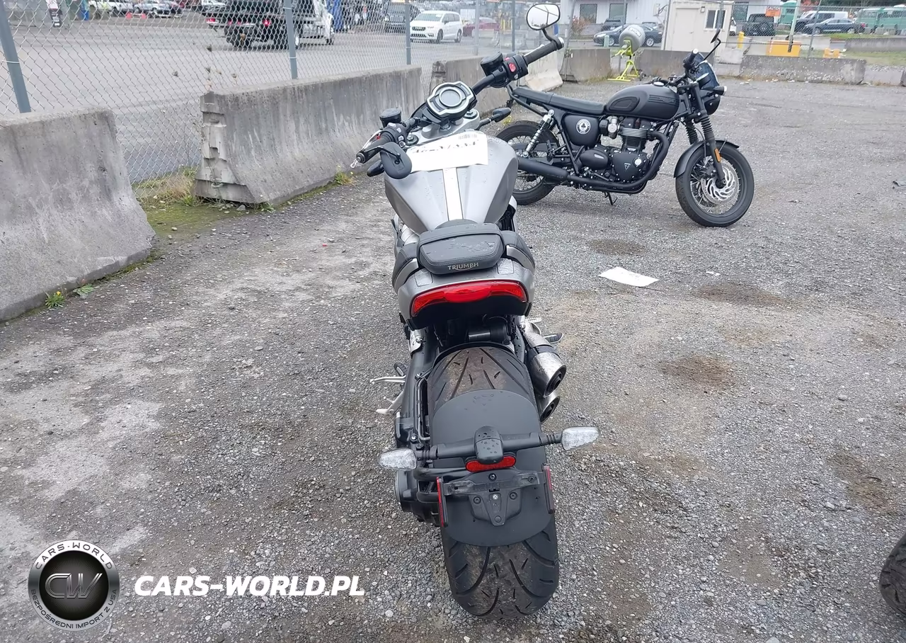 2023 Triumph Motorcycle Rocket 3 R VIN:SMTG11JX1PTBC2419 - 6
