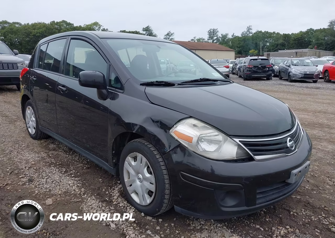 2011 Nissan Versa 1.8S – zdjęcie 1 z 16
