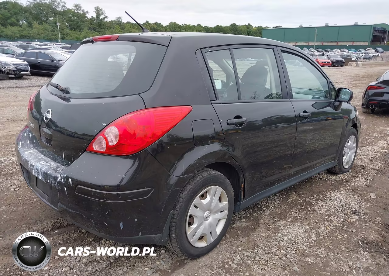 2011 Nissan Versa 1.8S VIN:3N1BC1CP4BL393038 - 4