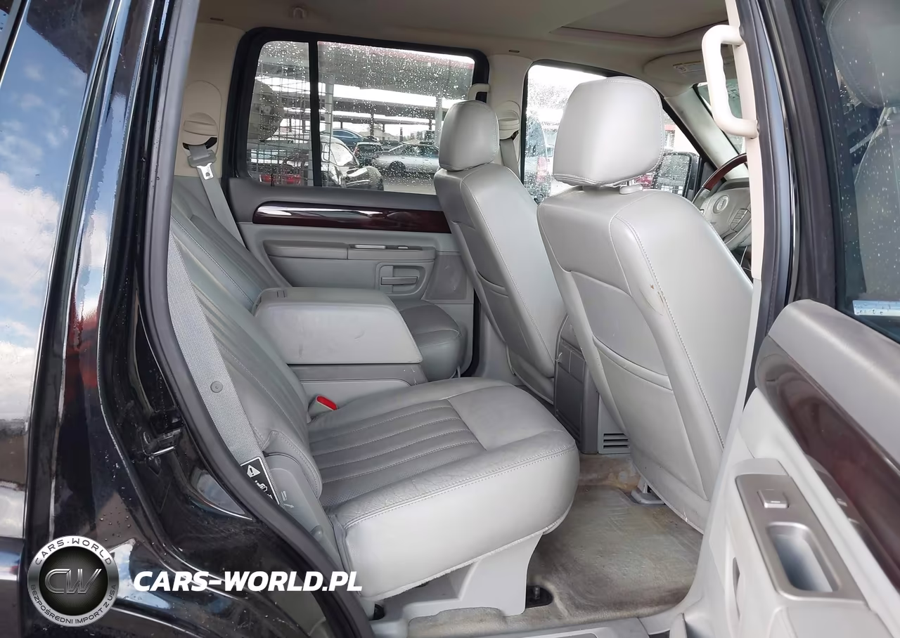 2003 Lincoln Aviator VIN:5LMEU78H43ZJ37285 - 8