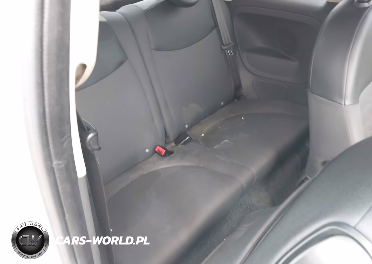 2015 Fiat 500 Pop VIN:3C3CFFAR4FT623827 - 8