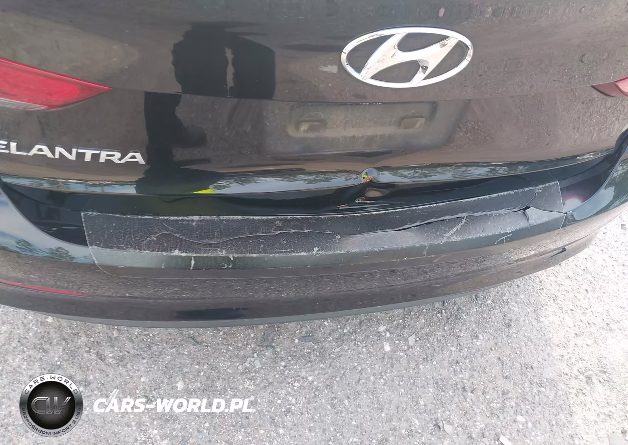 2017 Hyundai Elantra Se VIN:5NPD84LF4HH050299 - 17