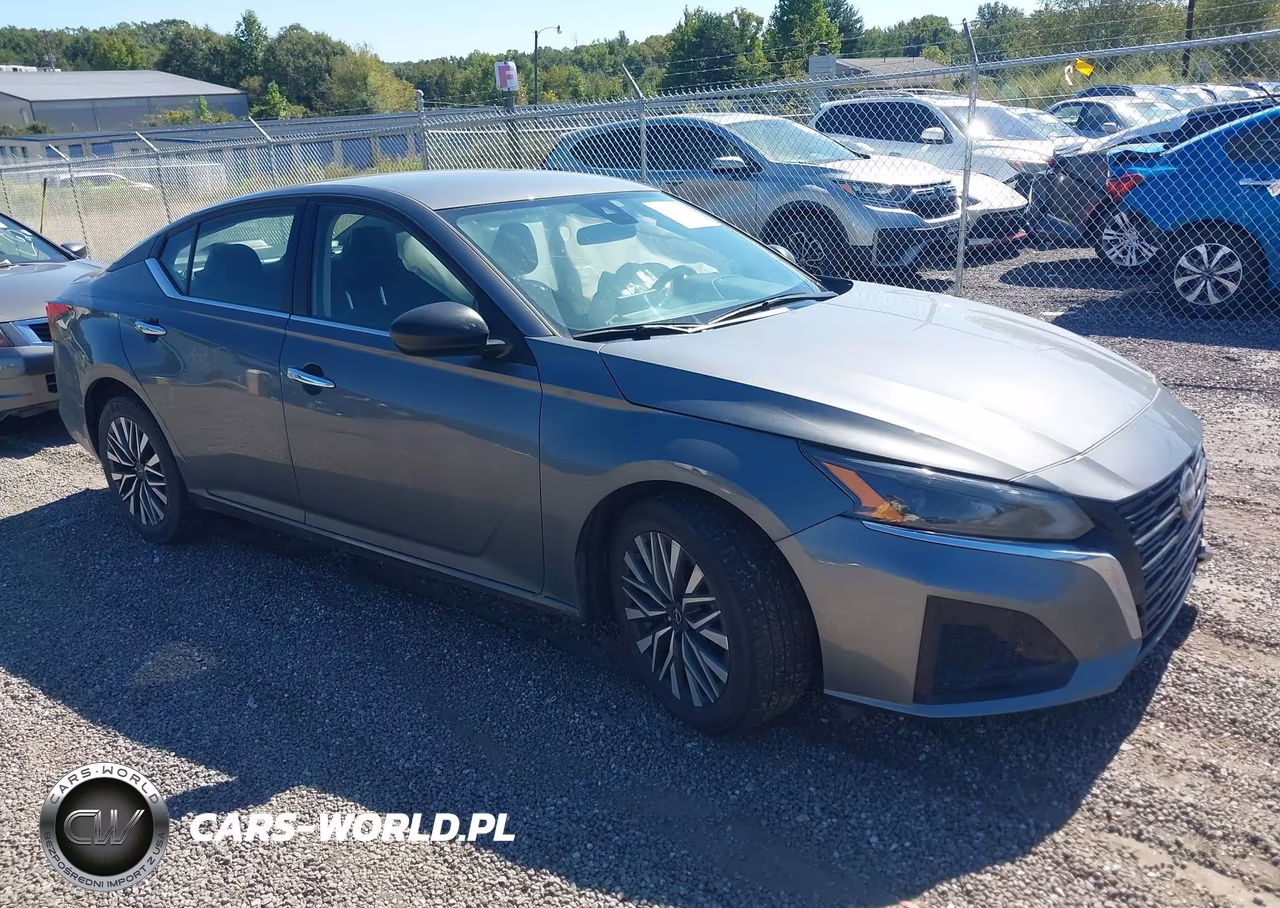2024 Nissan Altima Sv Fwd