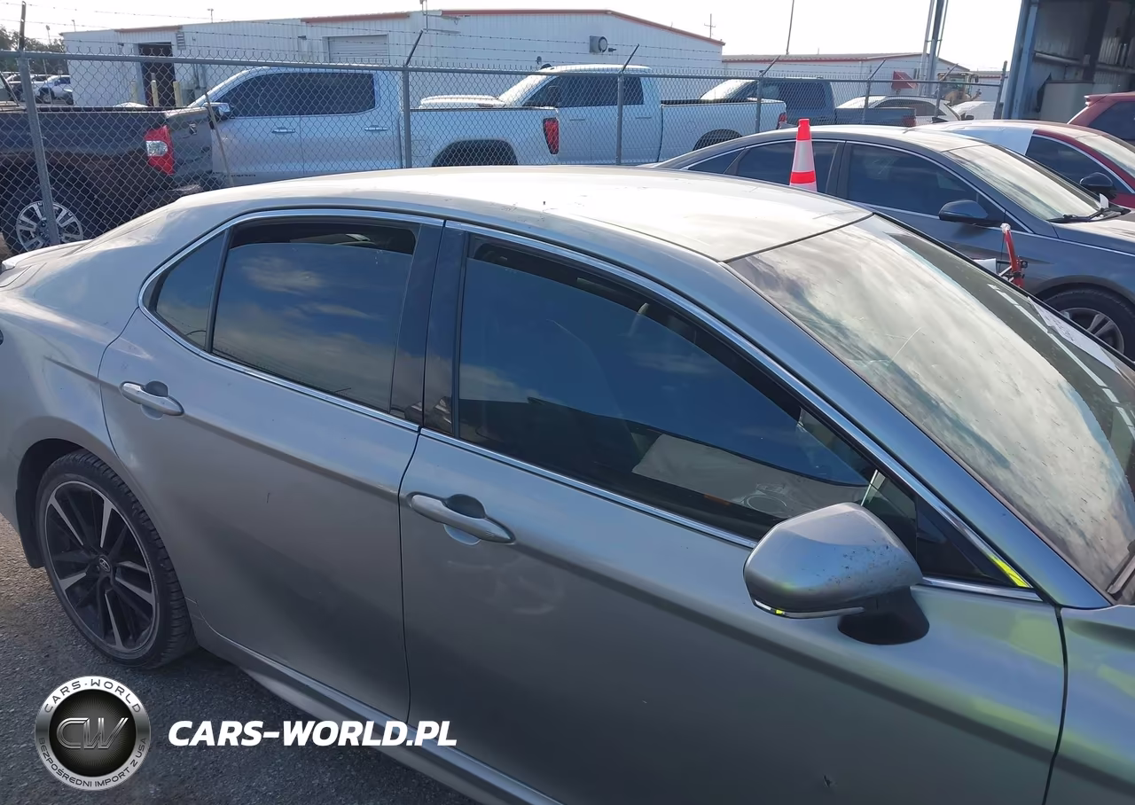 2018 Toyota Camry Xse VIN:4T1B61HK0JU128697 - 14