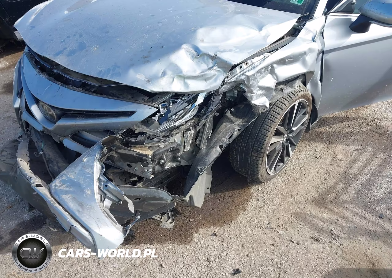2018 Toyota Camry Xse VIN:4T1B61HK0JU128697 - 6