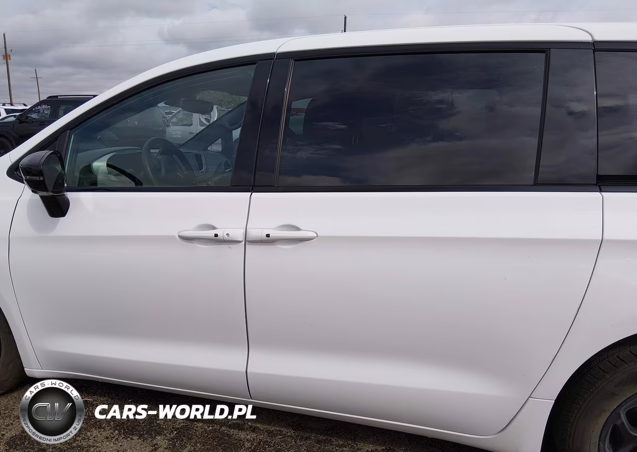 2024 Chrysler Pacifica Hybrid S Appearance Pkg VIN:2C4RC1S76RR158389 - 15