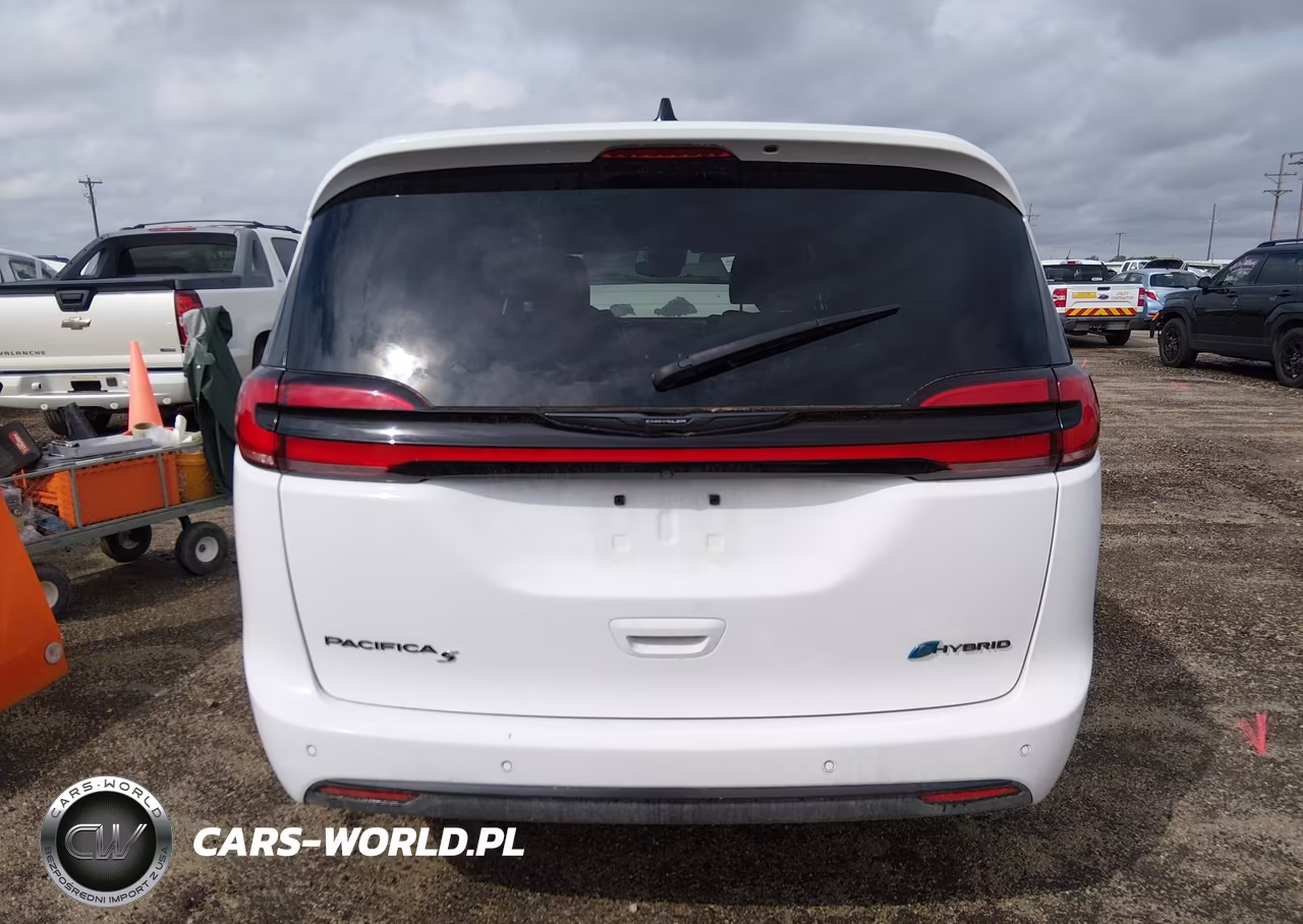 2024 Chrysler Pacifica Hybrid S Appearance Pkg VIN:2C4RC1S76RR158389 - 17