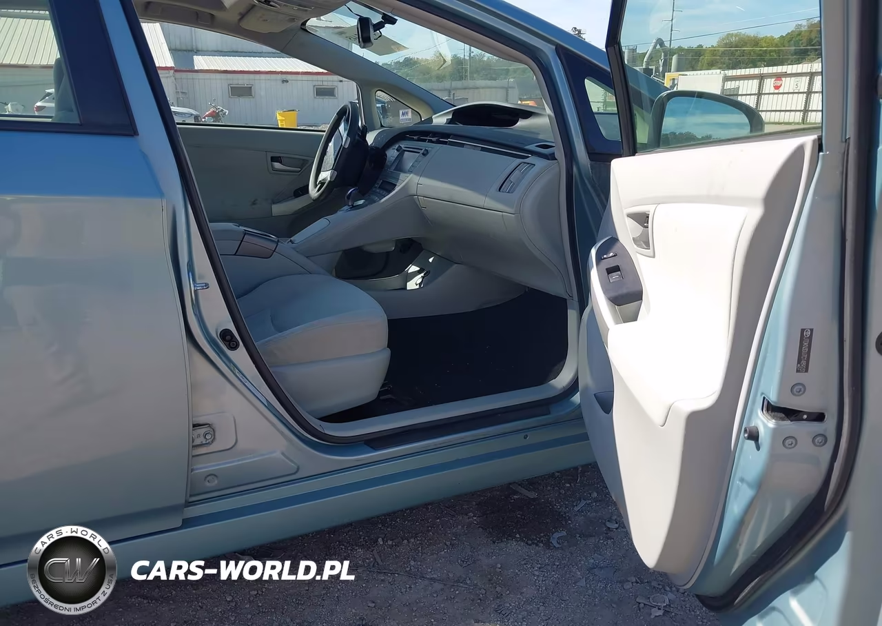 2012 Toyota Prius VIN:JTDKN3DU7C1489231 - 5