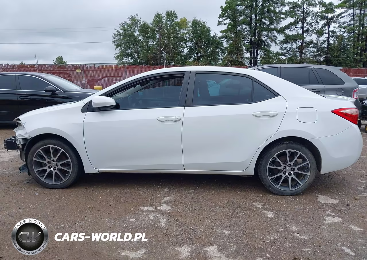 2017 Toyota Corolla Le VIN:5YFBURHE6HP720230 - 15