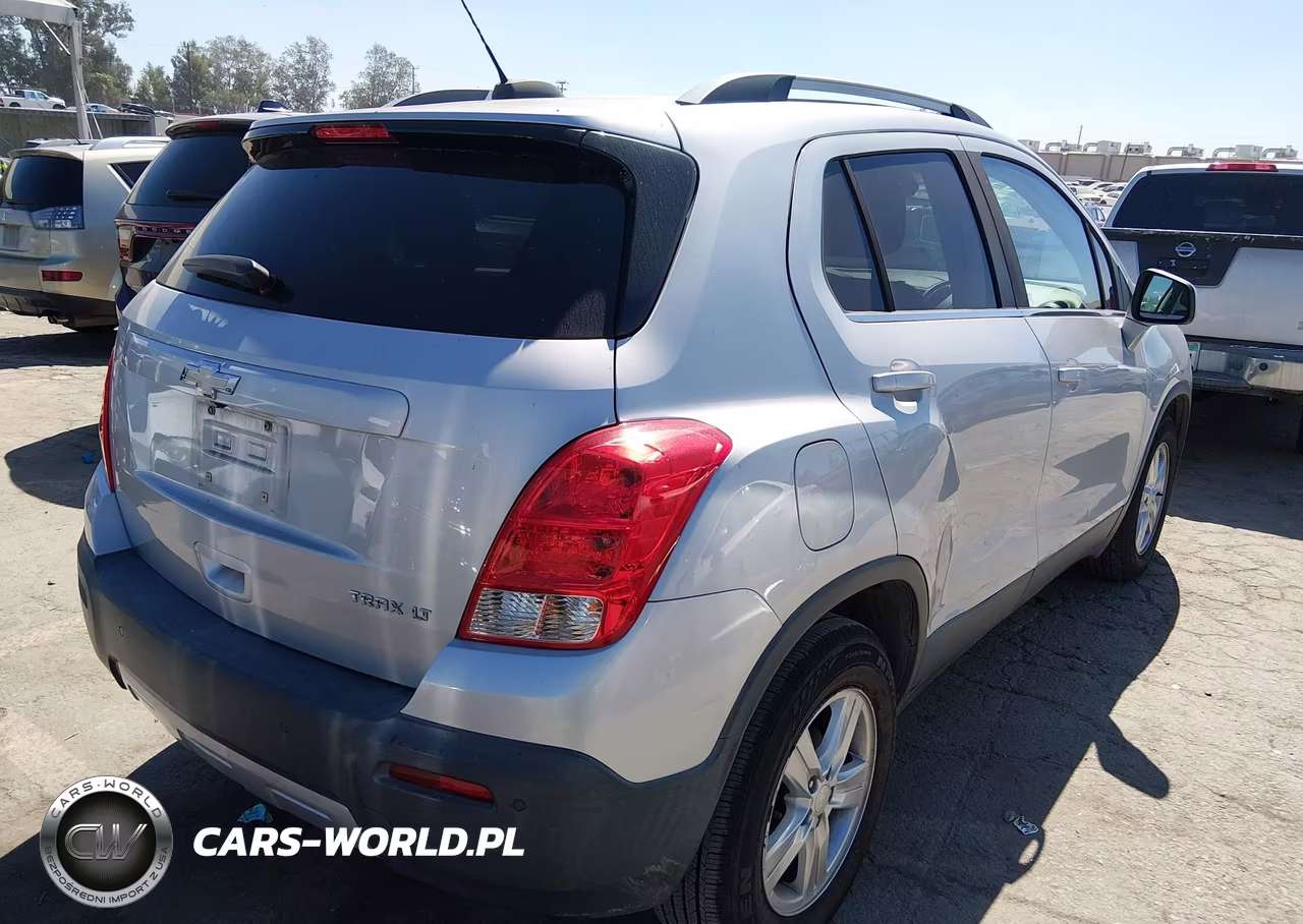 2015 Chevrolet Trax Lt VIN:3GNCJLSB0FL231817 - 4