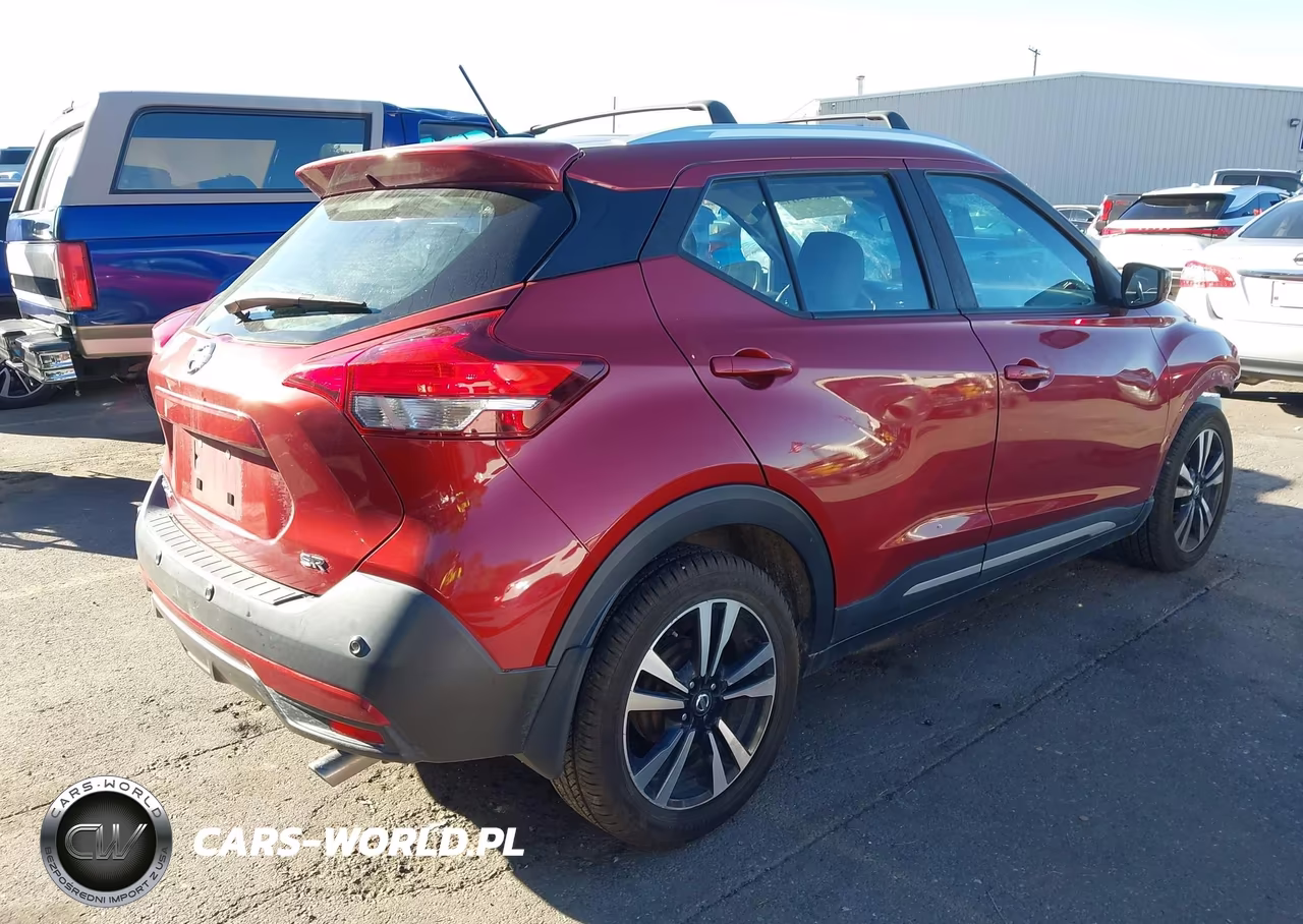 2020 Nissan Kicks Sr Xtronic Cvt VIN:3N1CP5DV7LL555419 - 4