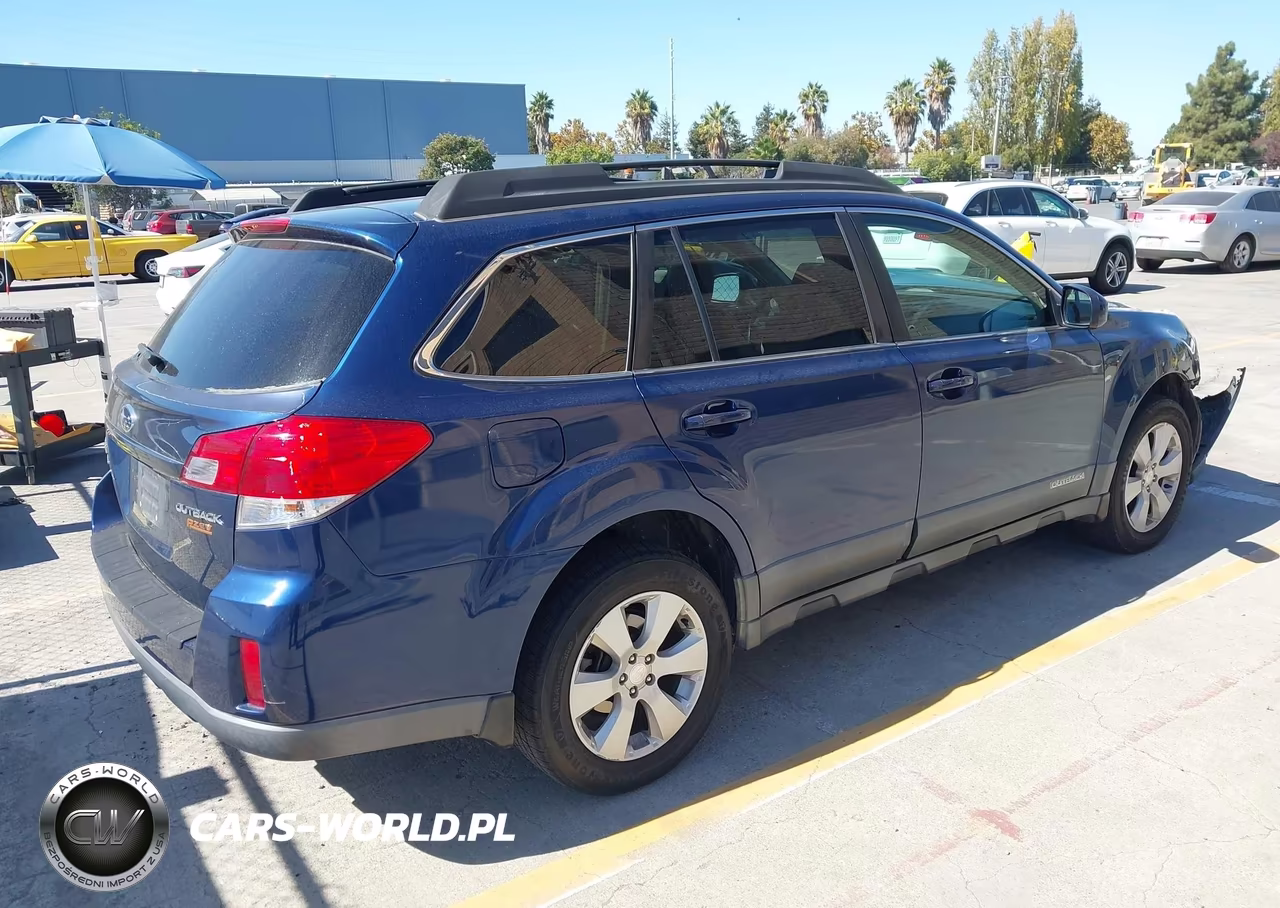 2010 Subaru Outback 2.5I Limited VIN:4S4BRBLC4A3311295 - 4