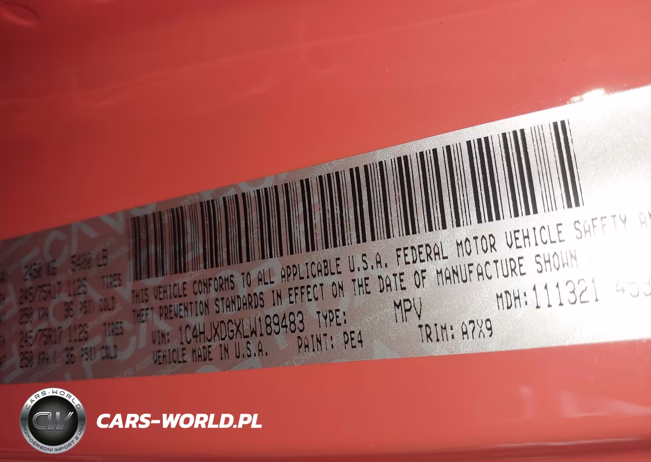 2020 Jeep Wrangler Unlimited Sport S 4X4 VIN:1C4HJXDGXLW189483 - 9