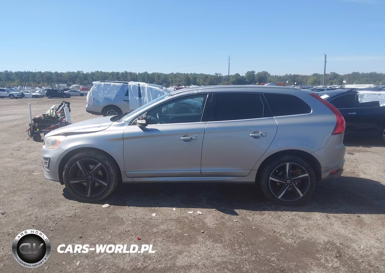 2015 Volvo Xc60 T6 R-Design Platinum VIN:YV4902RH5F2566466 - 14