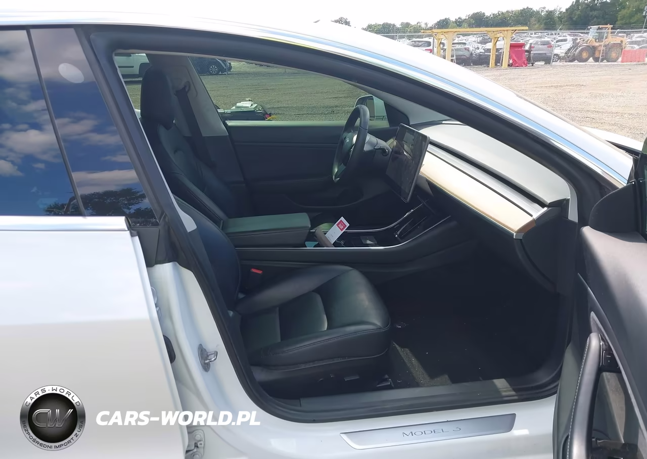 2020 Tesla Model 3 Long Range Dual Motor All-Wheel Drive VIN:5YJ3E1EB1LF667552 - 5