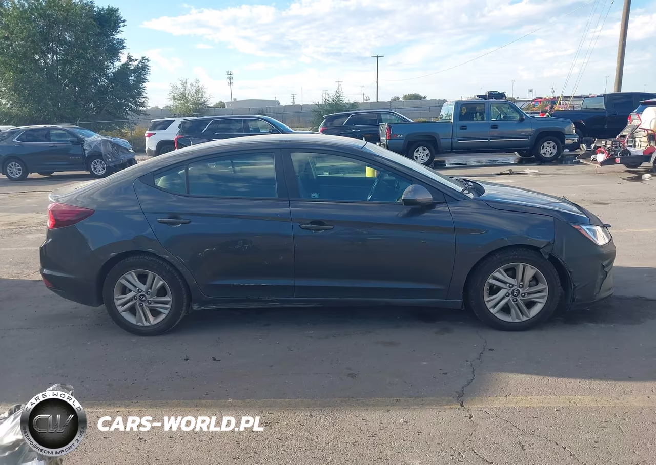 2020 Hyundai Elantra Sel VIN:5NPD84LF4LH571399 - 13