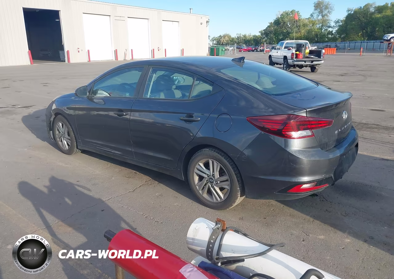 2020 Hyundai Elantra Sel VIN:5NPD84LF4LH571399 - 3