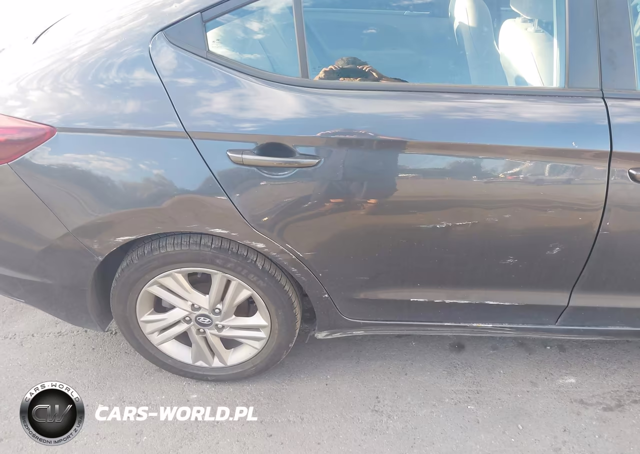 2020 Hyundai Elantra Sel VIN:5NPD84LF4LH571399 - 6