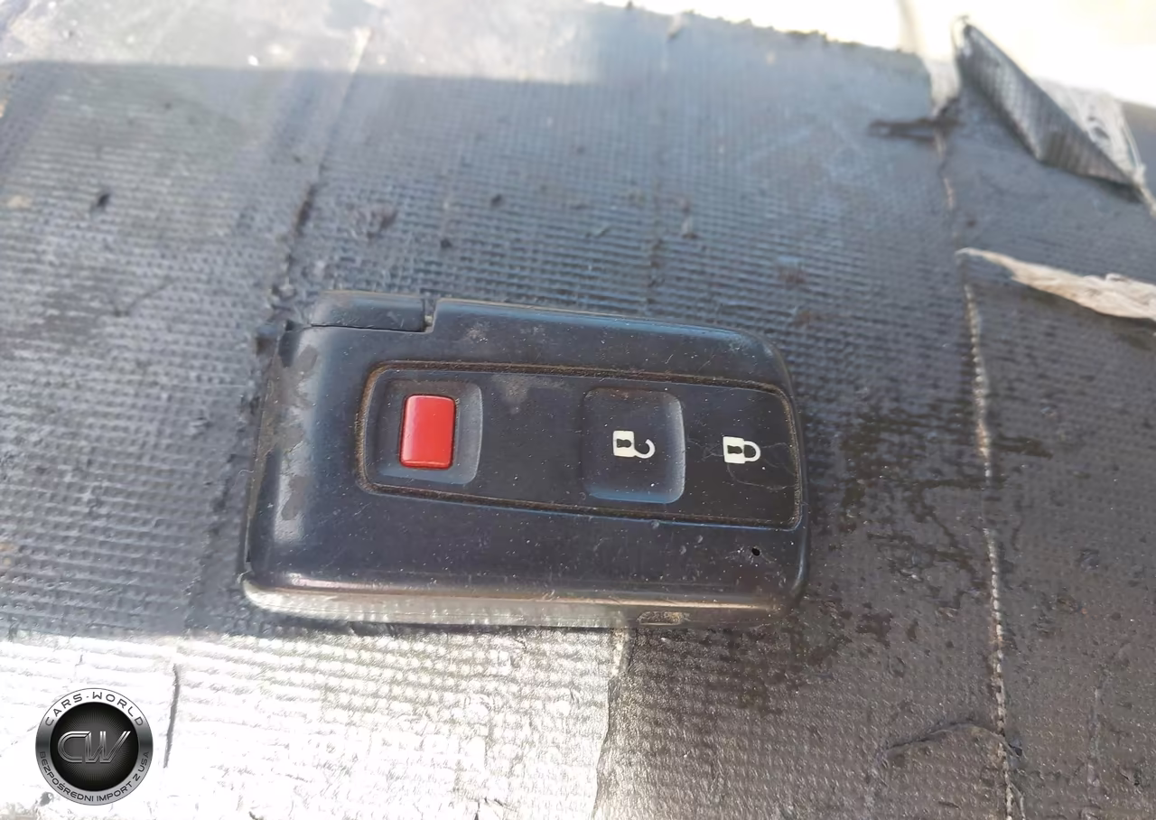2007 Toyota Prius VIN:JTDKB20U077661353 - 11