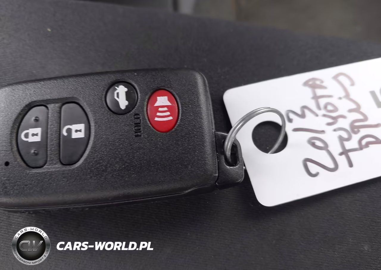 2013 Toyota Prius Plug-In VIN:JTDKN3DP0D3036732 - 11