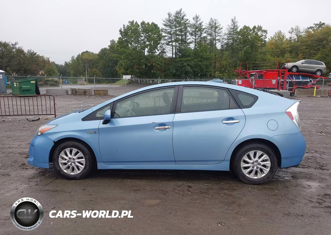 2013 Toyota Prius Plug-In VIN:JTDKN3DP0D3036732 - 14