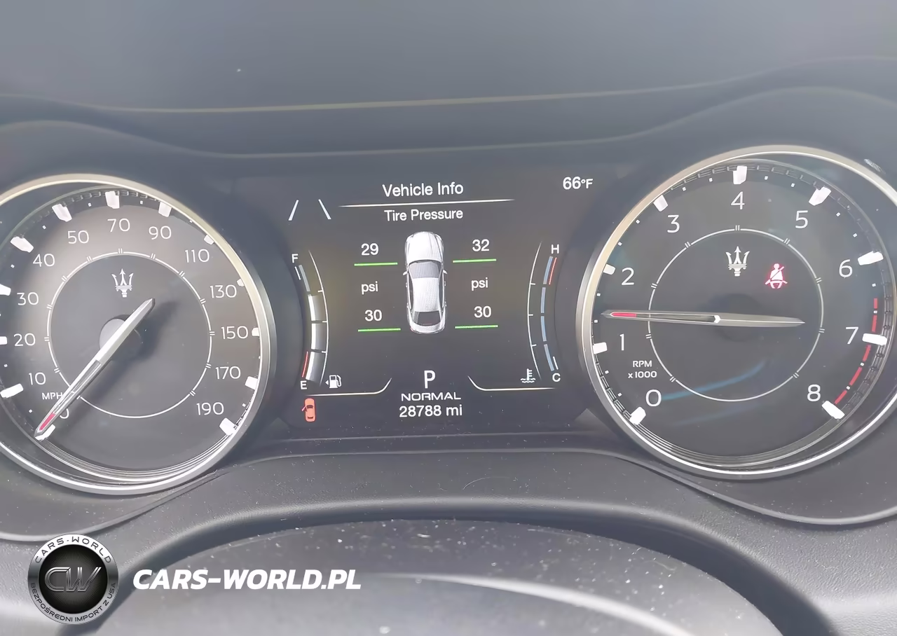 2022 Maserati Ghibli Modena Q4 VIN:ZAM57YTM4NX400247 - 7