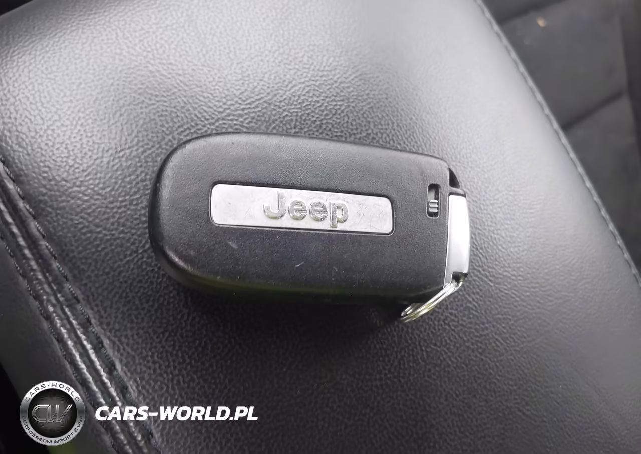 2021 Jeep Grand Cherokee Laredo X 4X4 VIN:1C4RJFAG6MC515589 - 11