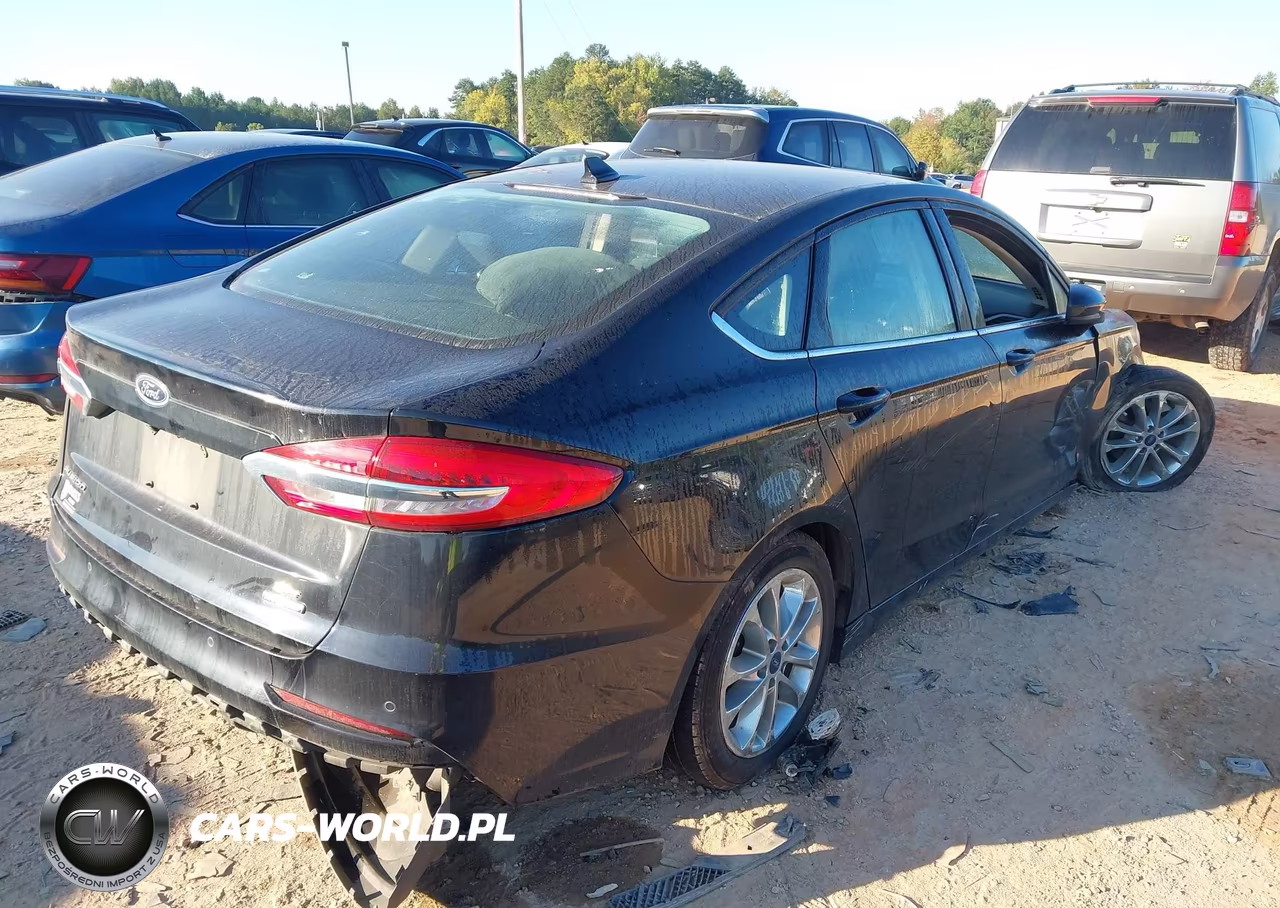 2020 Ford Fusion Hybrid Se VIN:3FA6P0LU3LR233563 - 4