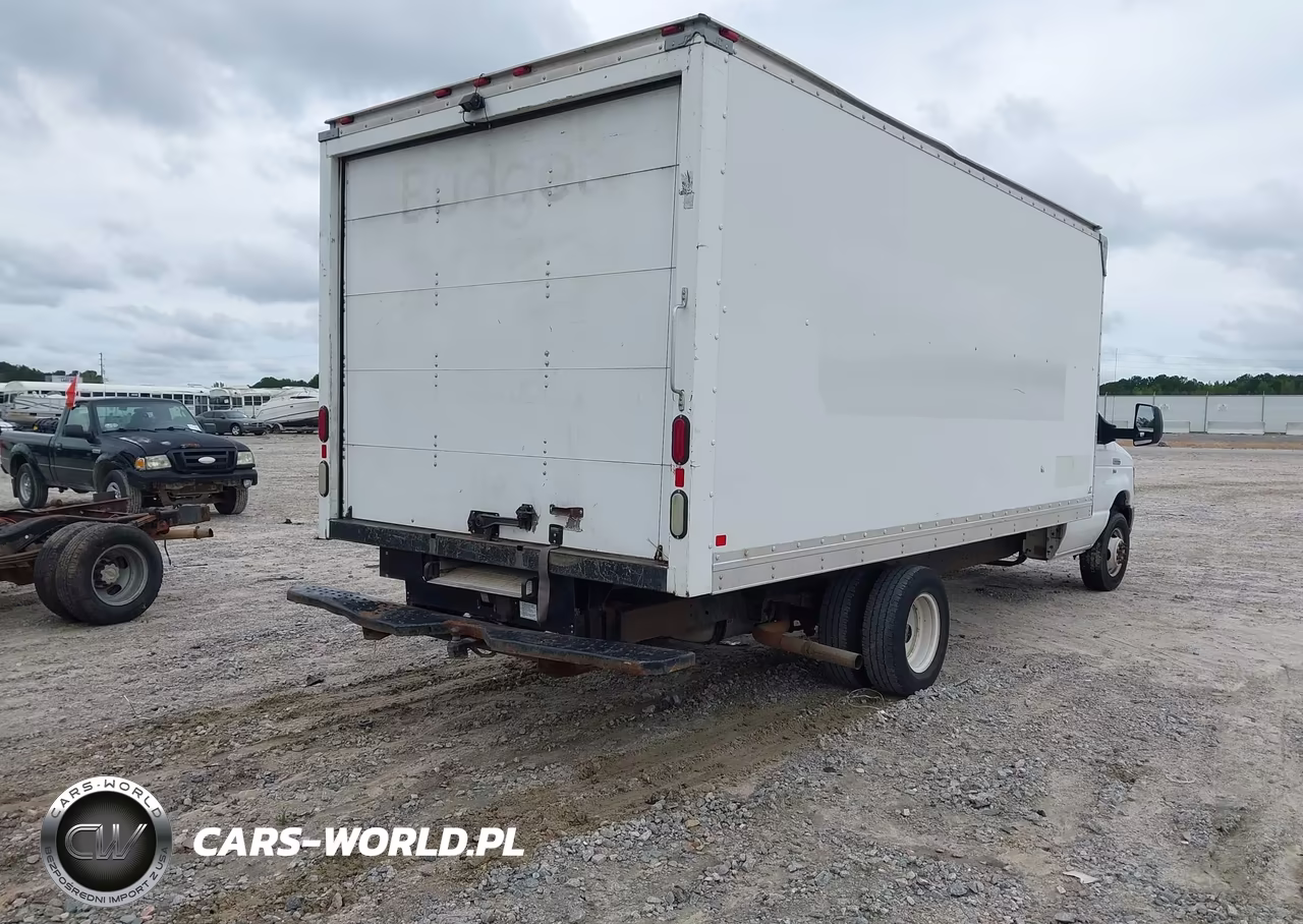 2015 Ford E-350 Cutaway VIN:1FDWE3FL2FDA04692 - 4