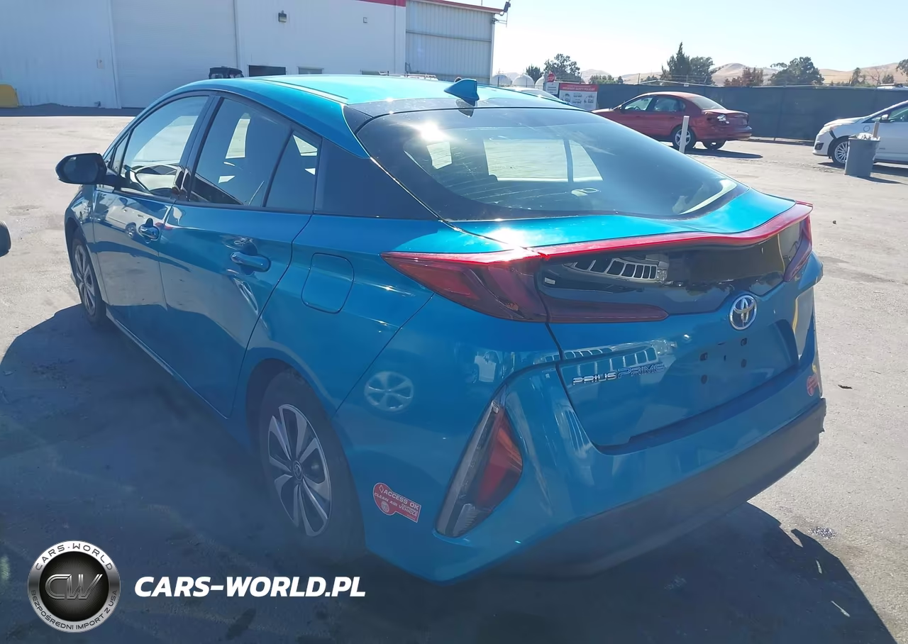 2018 Toyota Prius Prime Premium VIN:JTDKARFP2J3080576 - 3