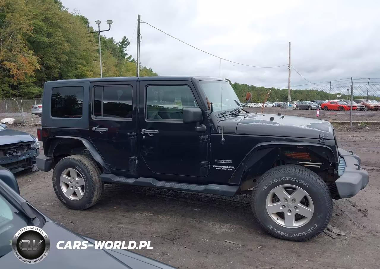 2010 Jeep Wrangler Unlimited Sport VIN:1J4BA3H16AL189798 - 13