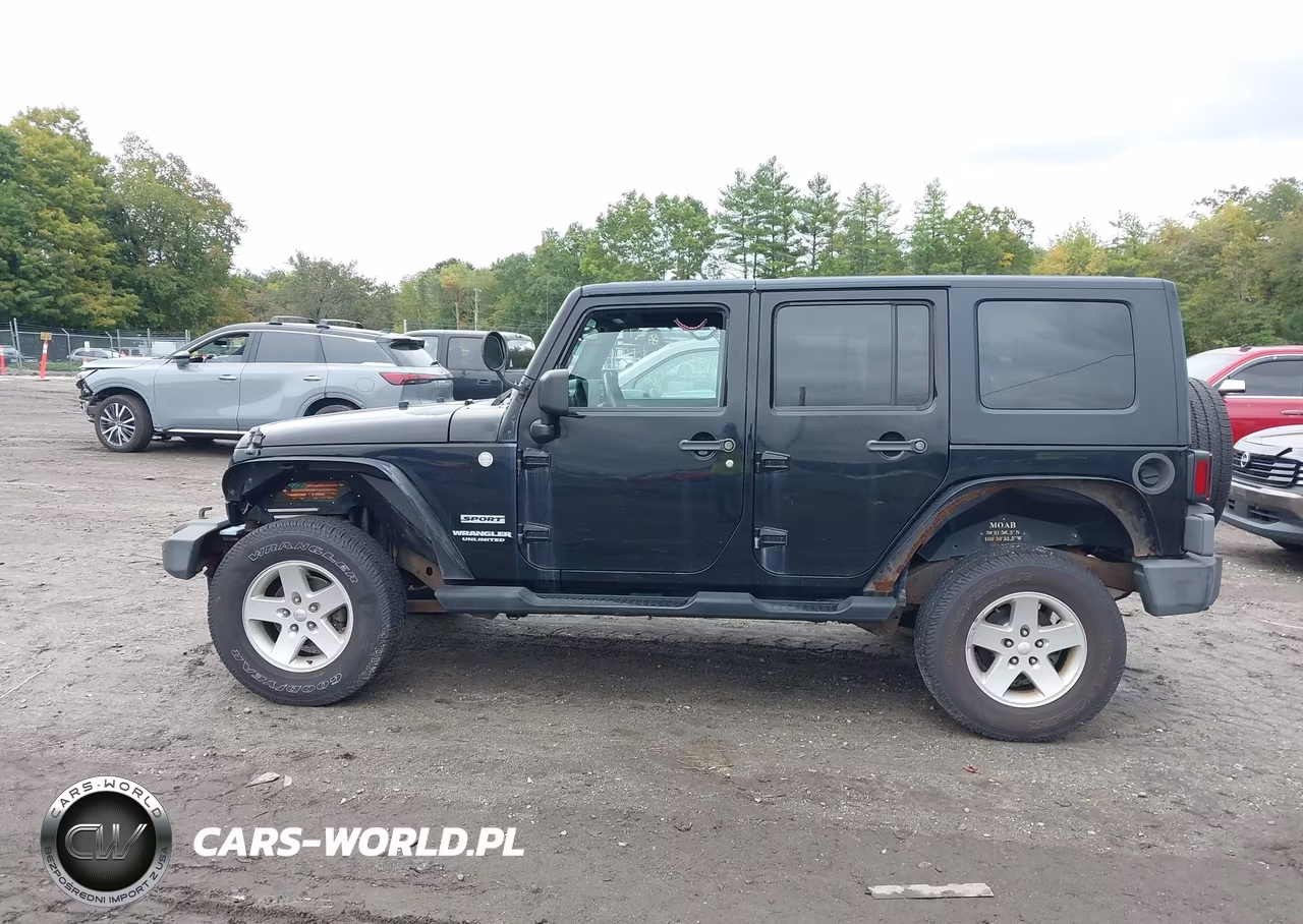 2010 Jeep Wrangler Unlimited Sport VIN:1J4BA3H16AL189798 - 14