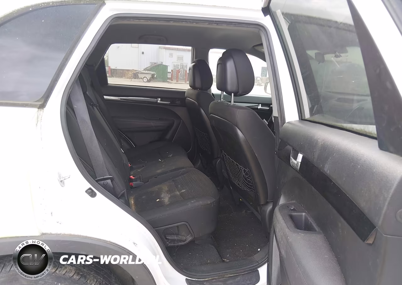 2014 Kia Sorento Lx VIN:5XYKT3A68EG539861 - 8