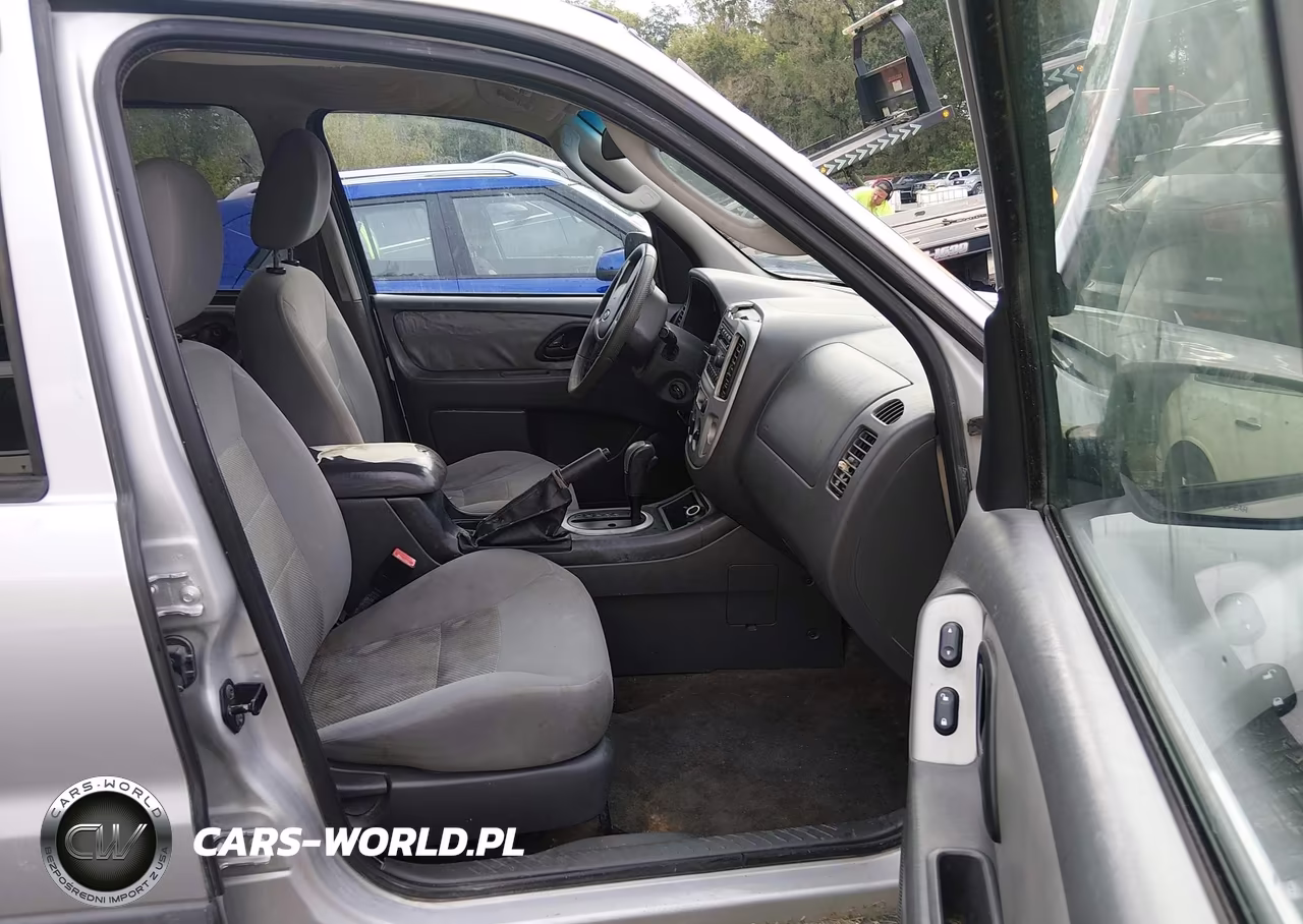 2005 Ford Escape Xlt VIN:1FMYU93115KE31552 - 5