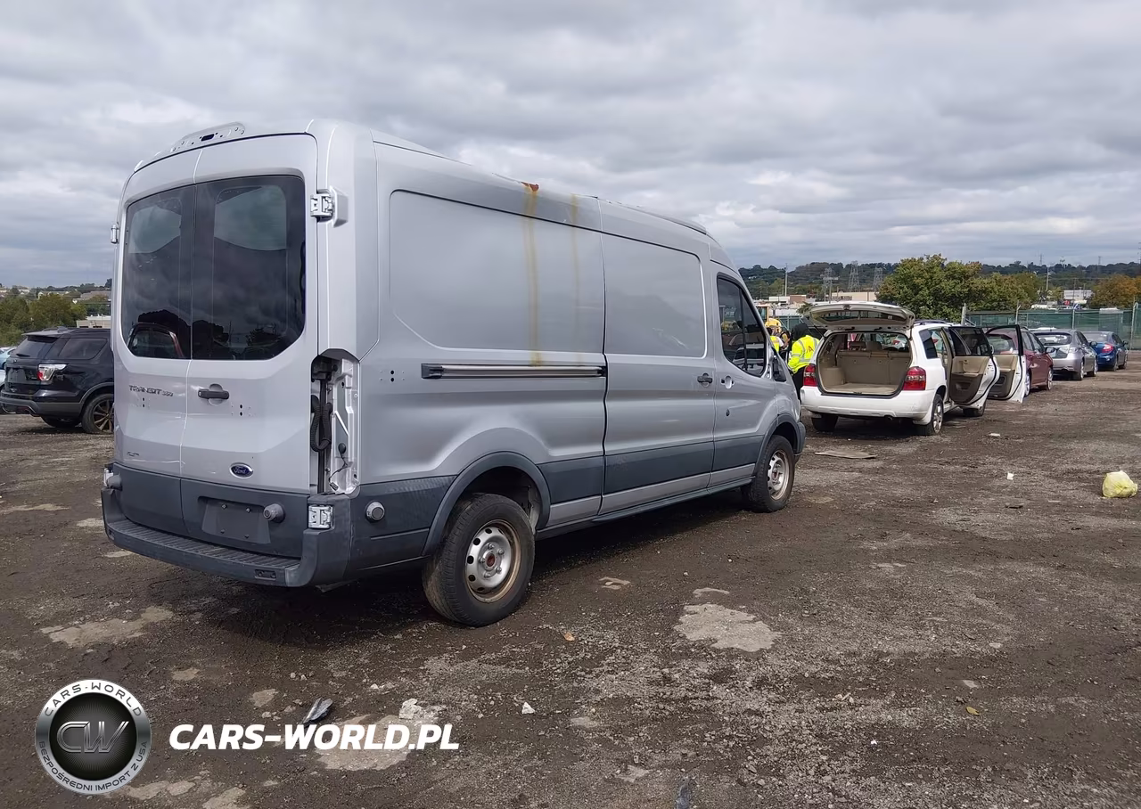 2018 Ford Transit-350 VIN:1FTBW2CG1JKA74917 - 4