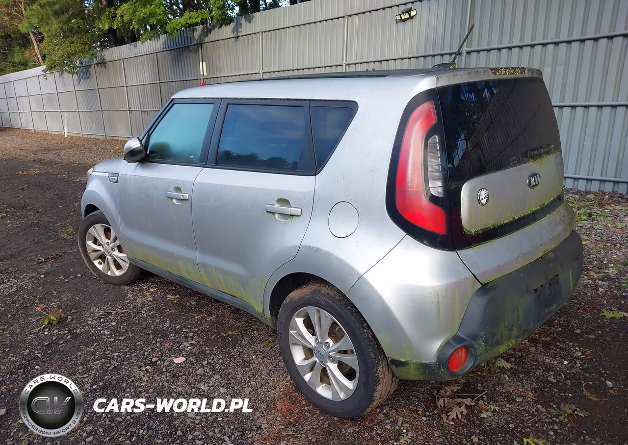 2014 Kia Soul + VIN:KNDJP3A55E7703068 - 3