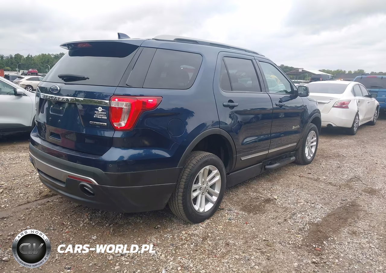 2016 Ford Explorer Xlt VIN:1FM5K7D82GGC09620 - 4
