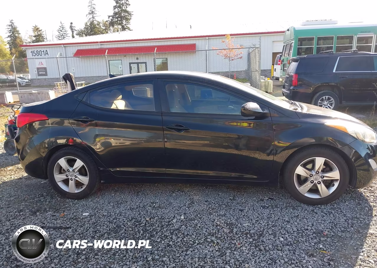 2013 Hyundai Elantra Gls VIN:5NPDH4AE1DH168329 - 13