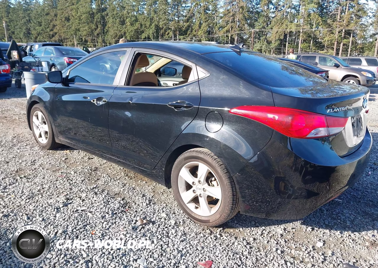 2013 Hyundai Elantra Gls VIN:5NPDH4AE1DH168329 - 3