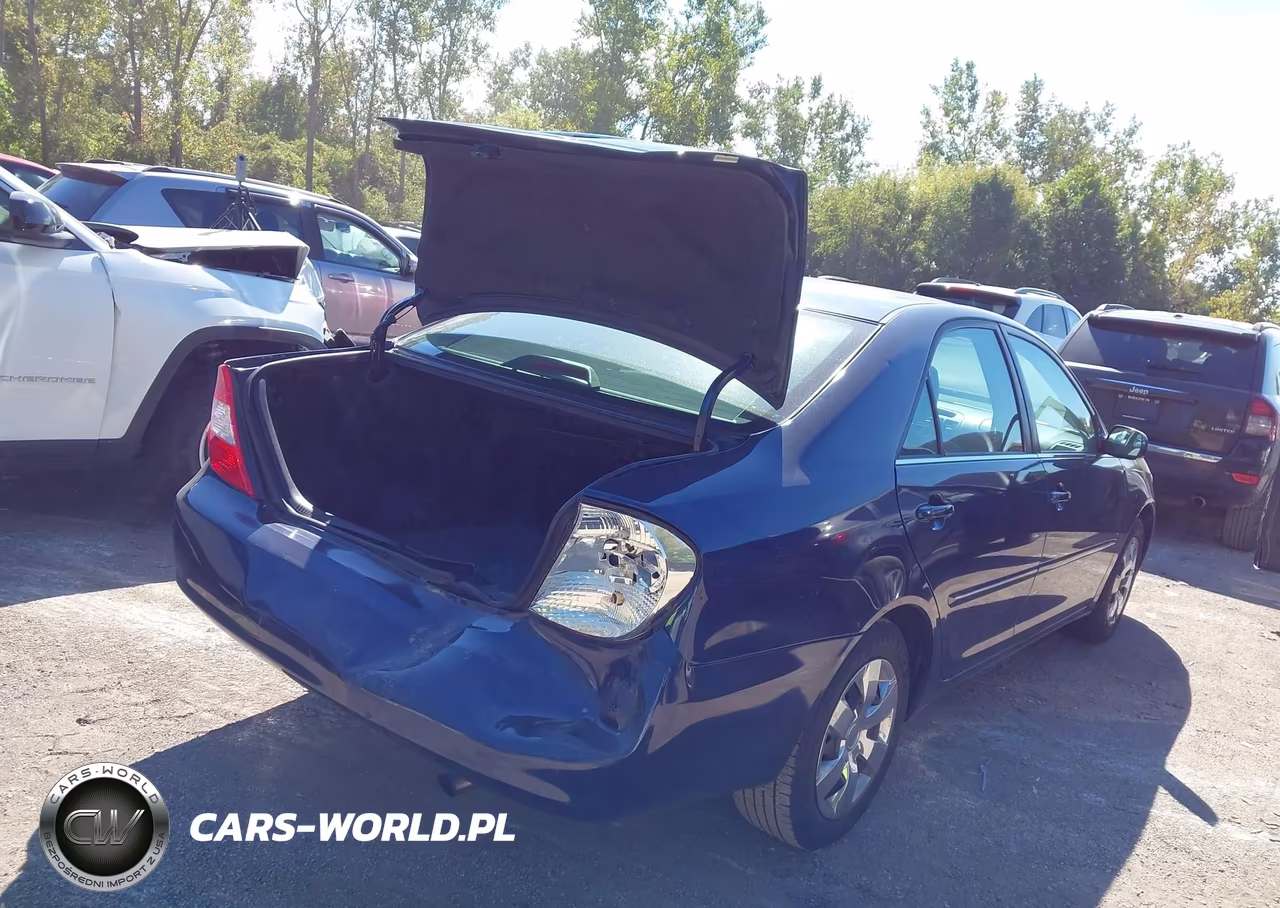 2003 Toyota Camry Xle VIN:4T1BE32K13U233081 - 4
